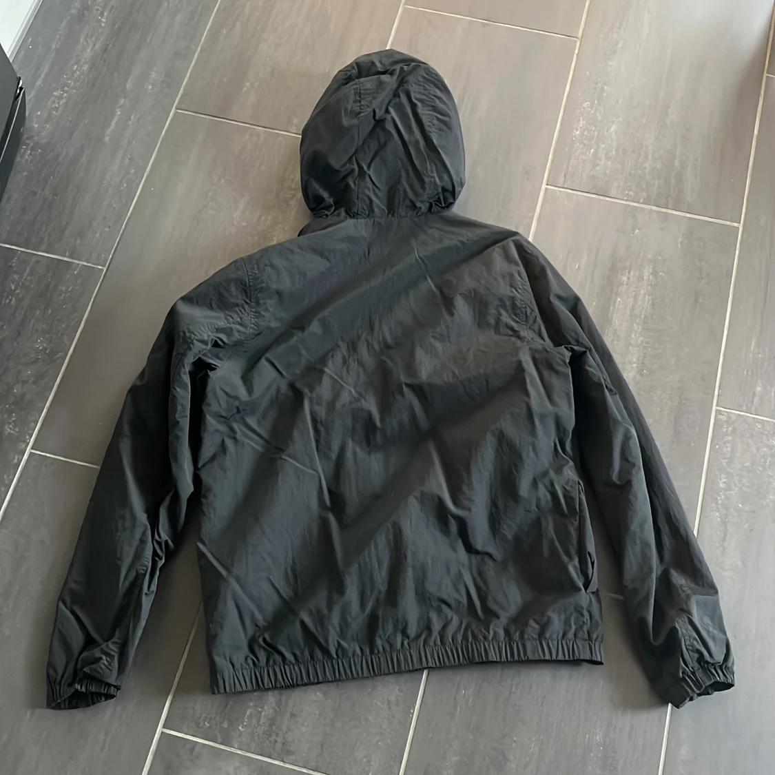 Svart vindjacka från Lyle & Scott  - 1