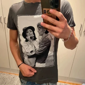 Limitato t-shirt - Grå Limitato t shirt, storlek S