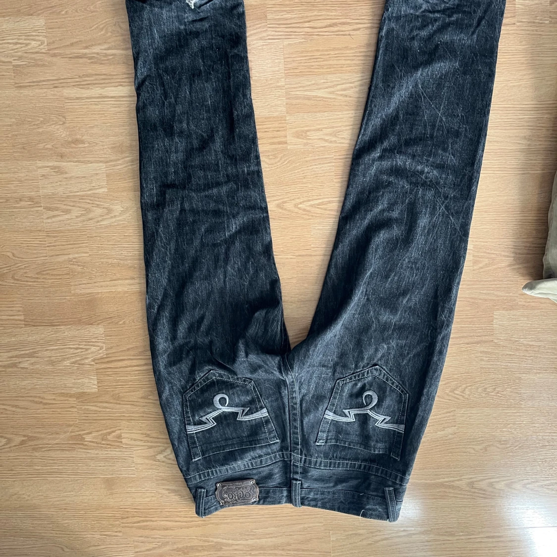 Svarta jeans från Ecko Unltd - 1