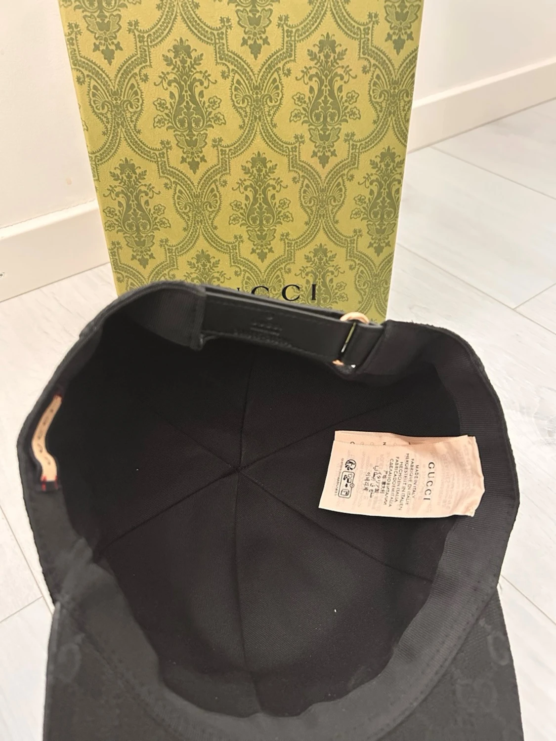 Svart gg keps med box  - 3