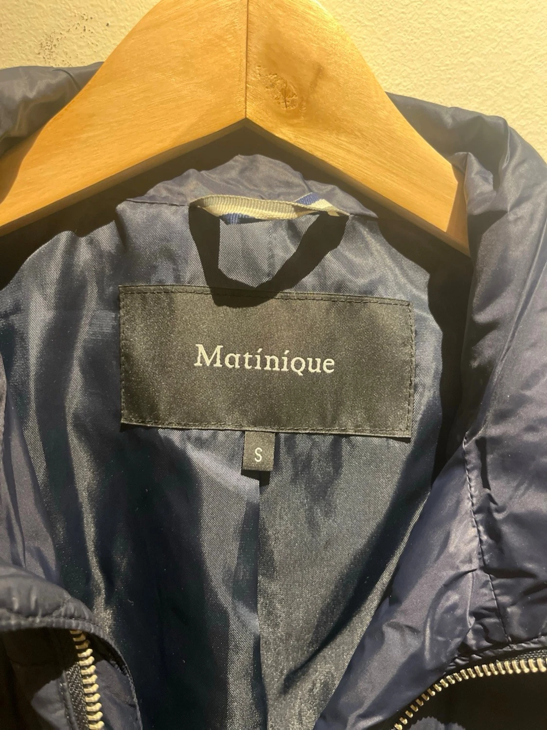 Mörkblå pufferjacka från Matinique - 2