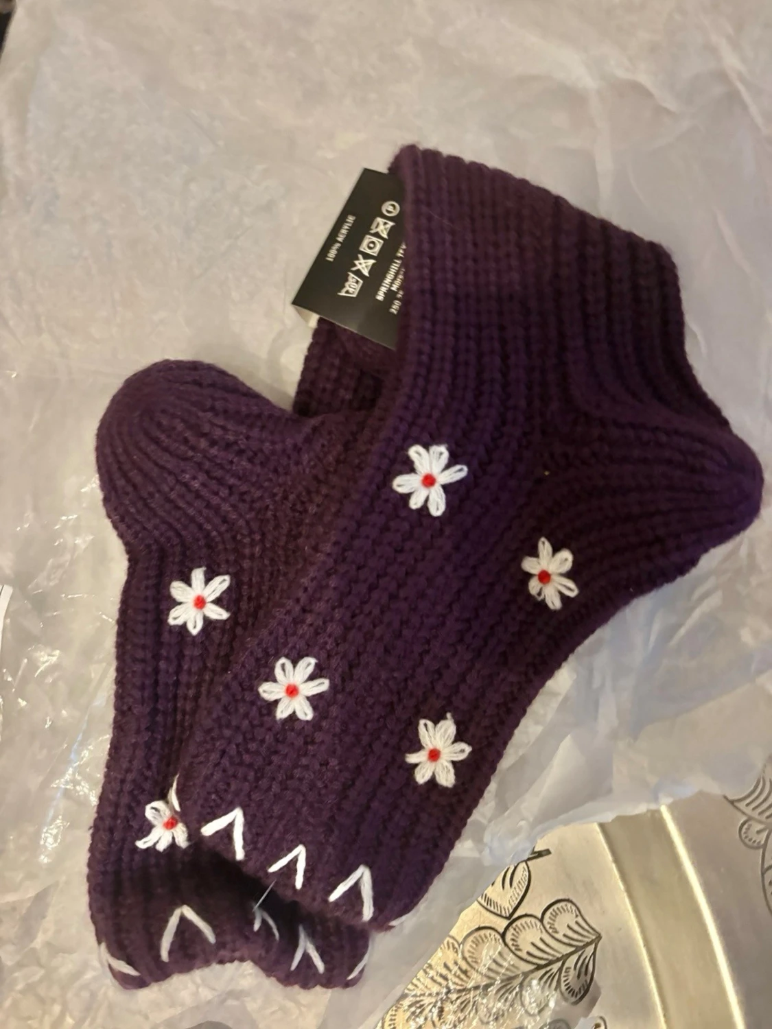 Helt Nya, Lila stickade blommiga strumpor storlek 38-40 för  fötterna Jättefina !  - 1