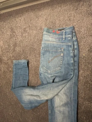 Dondup jeans man - Dondup jeans George storlek 31, mycket bra skick samt stretch. (Ny modell)