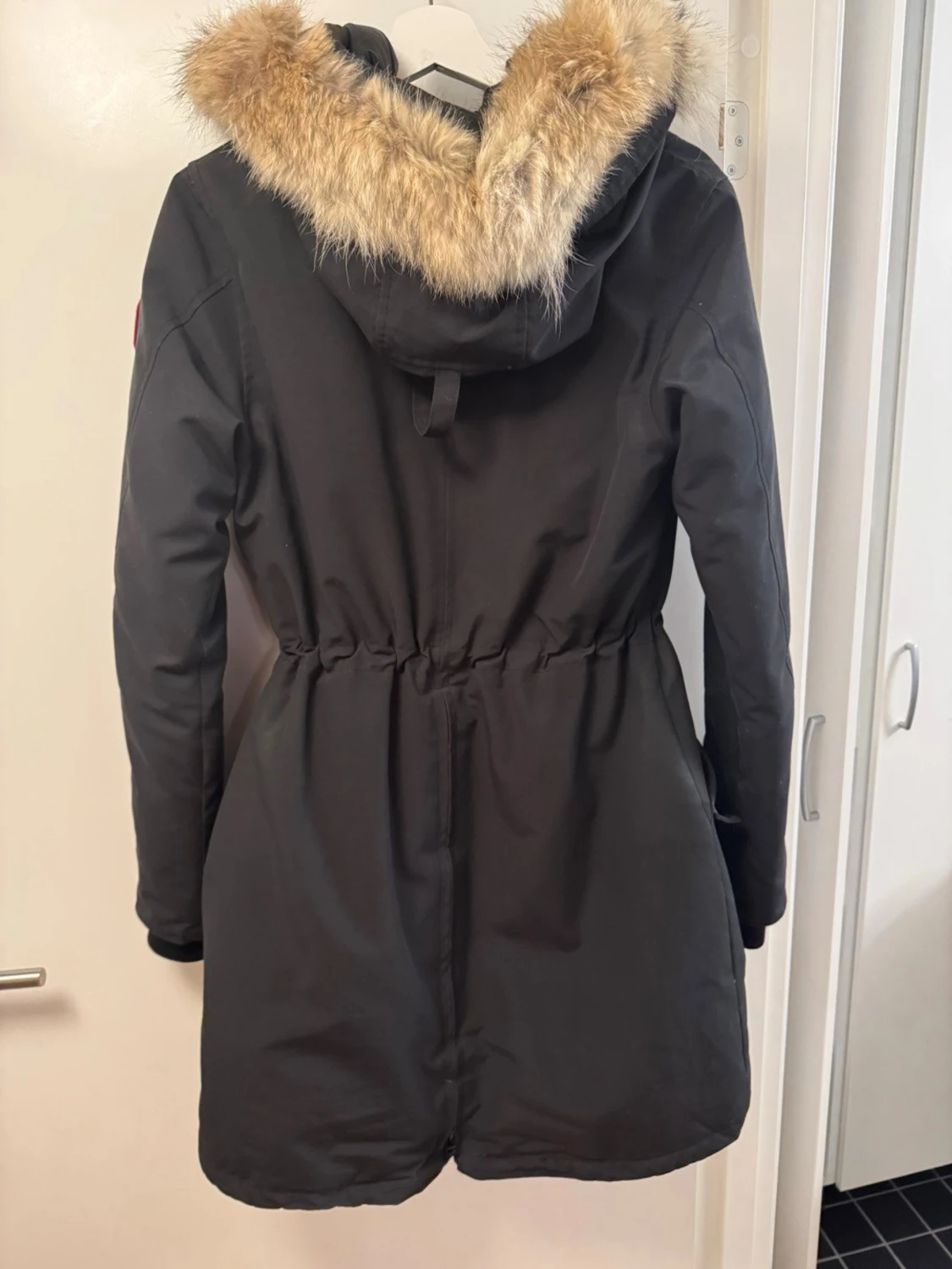 Svart parkas från Canada Goose - 2