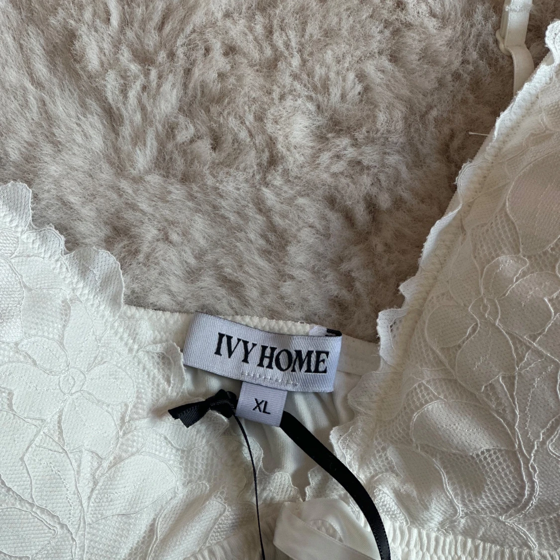 Vit spetstopp från Ivorie Studio - 4