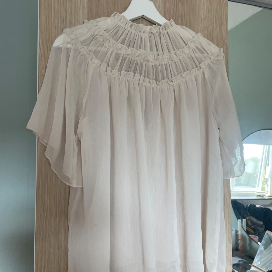 Beige blus - 1