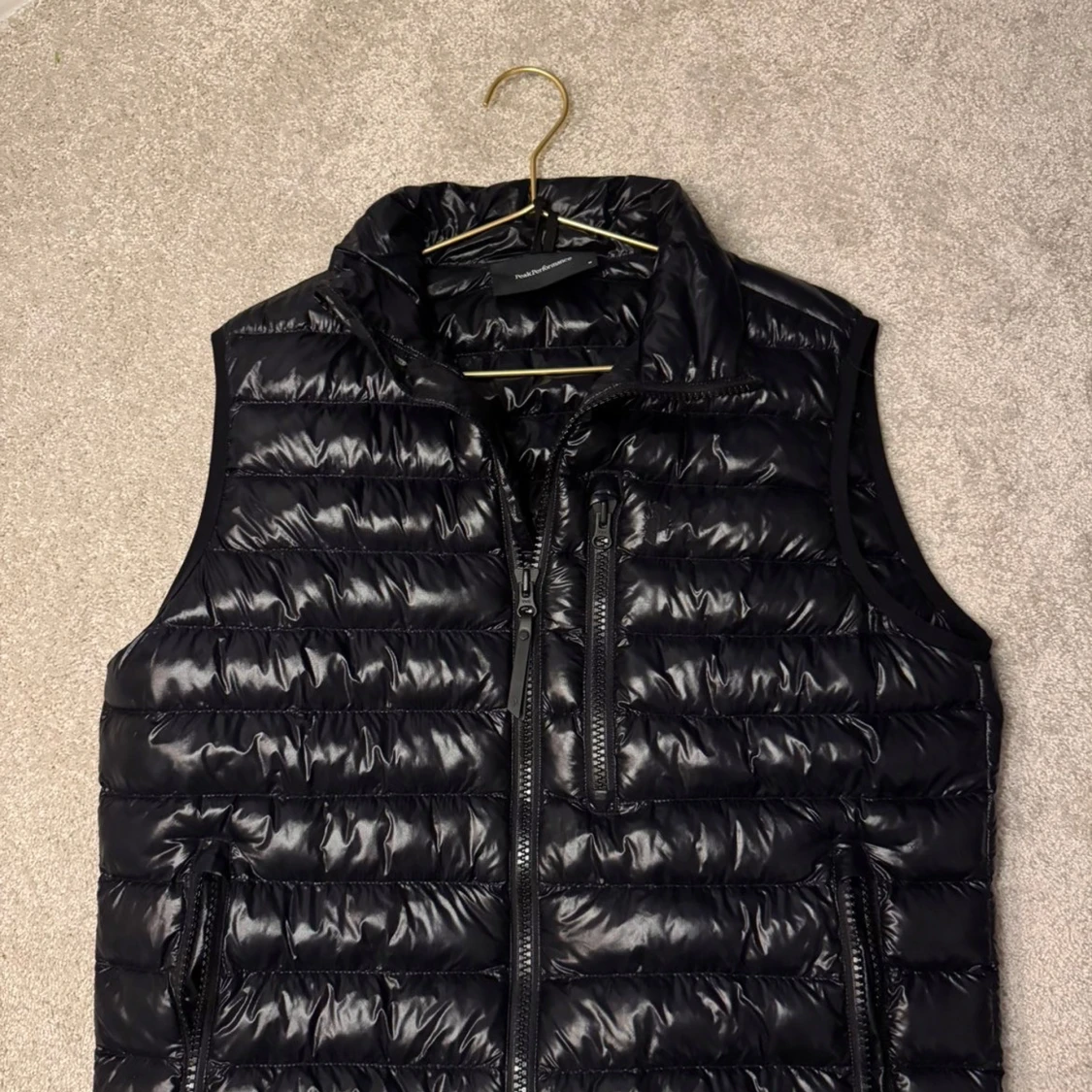 Svart dunväst Peak Performance M - 1