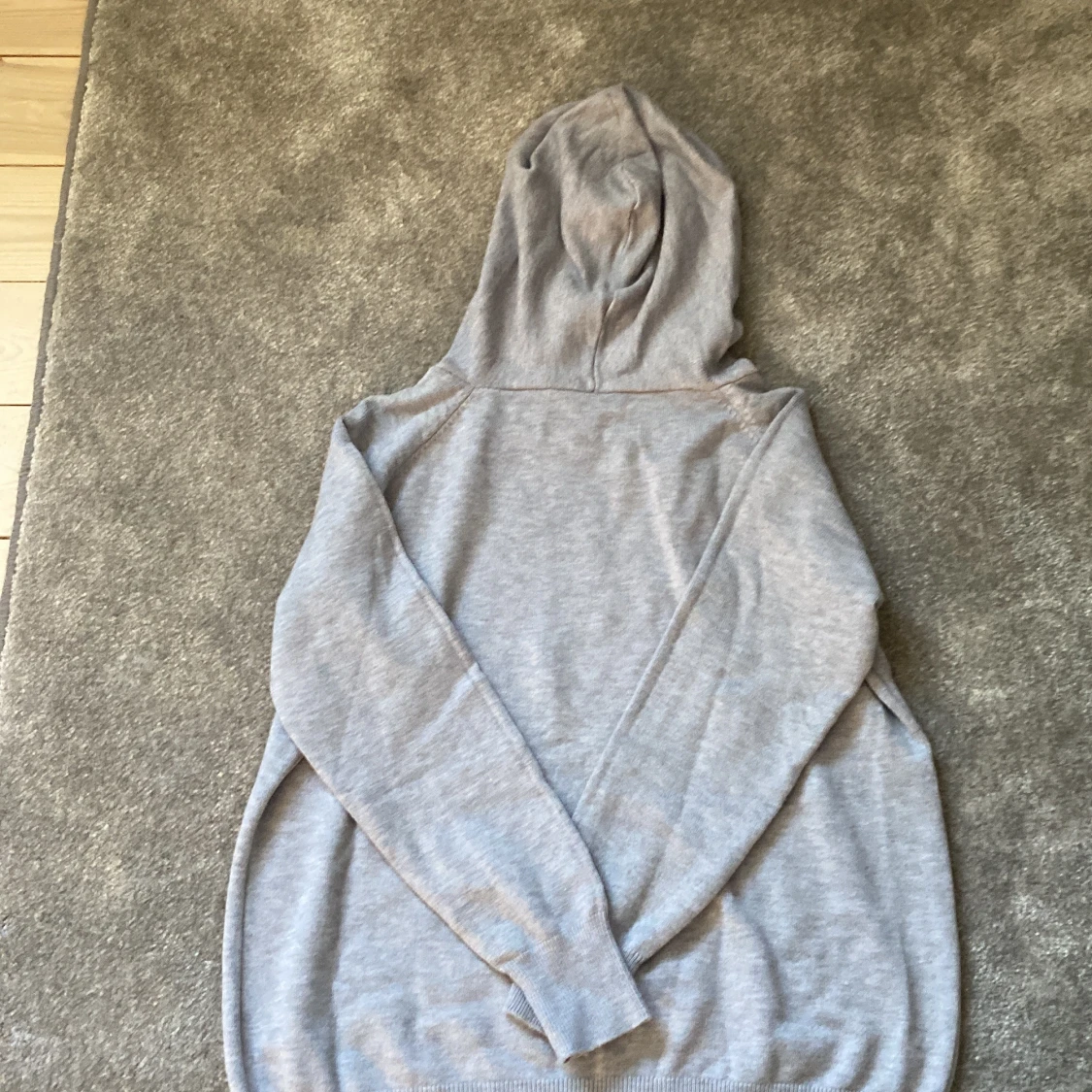 Ljusgrå kashmir hoodie  - 1