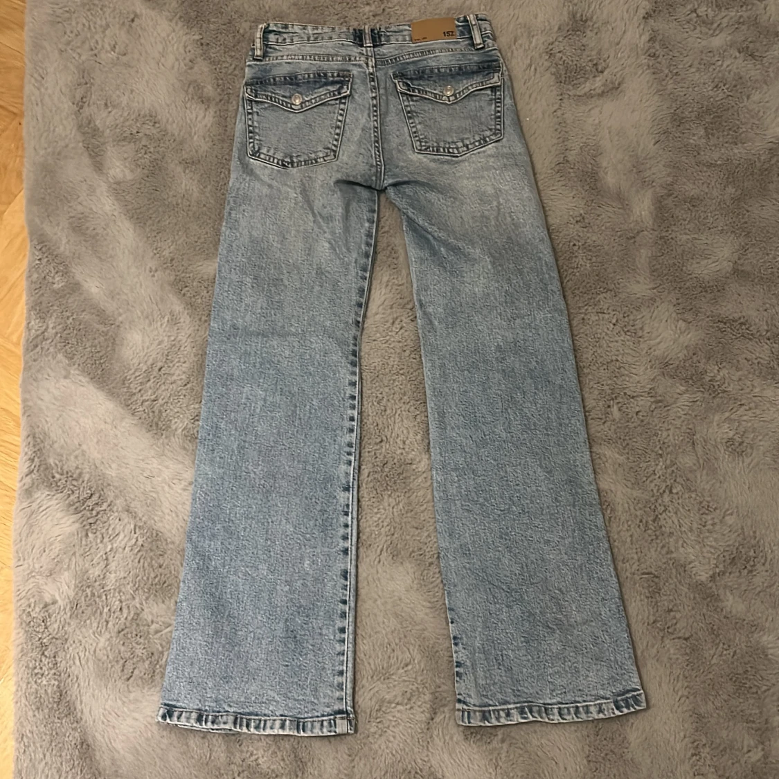 Ljusblå bootcut jeans från lager 157 - 1