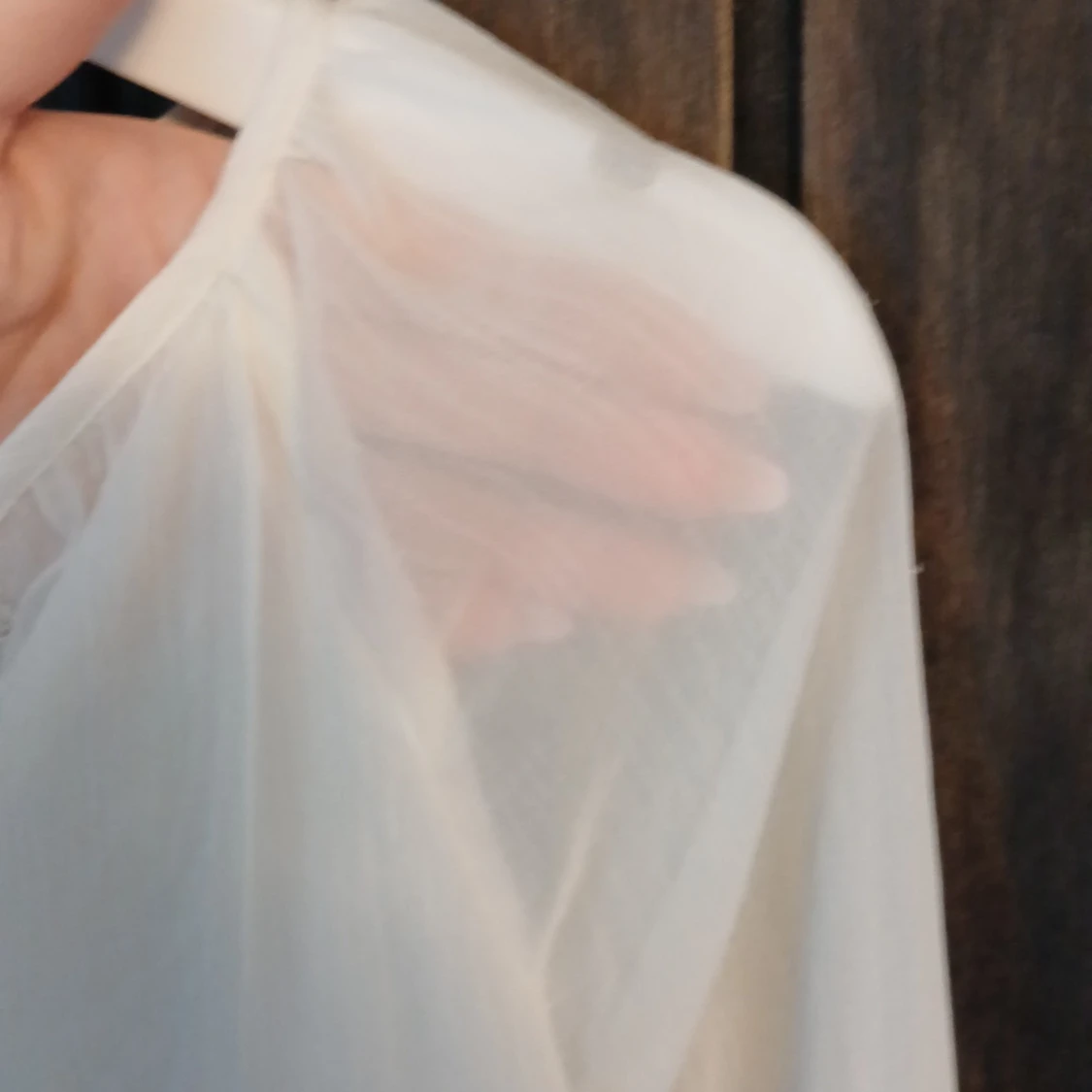 Vit blus med spets och knyt - 3