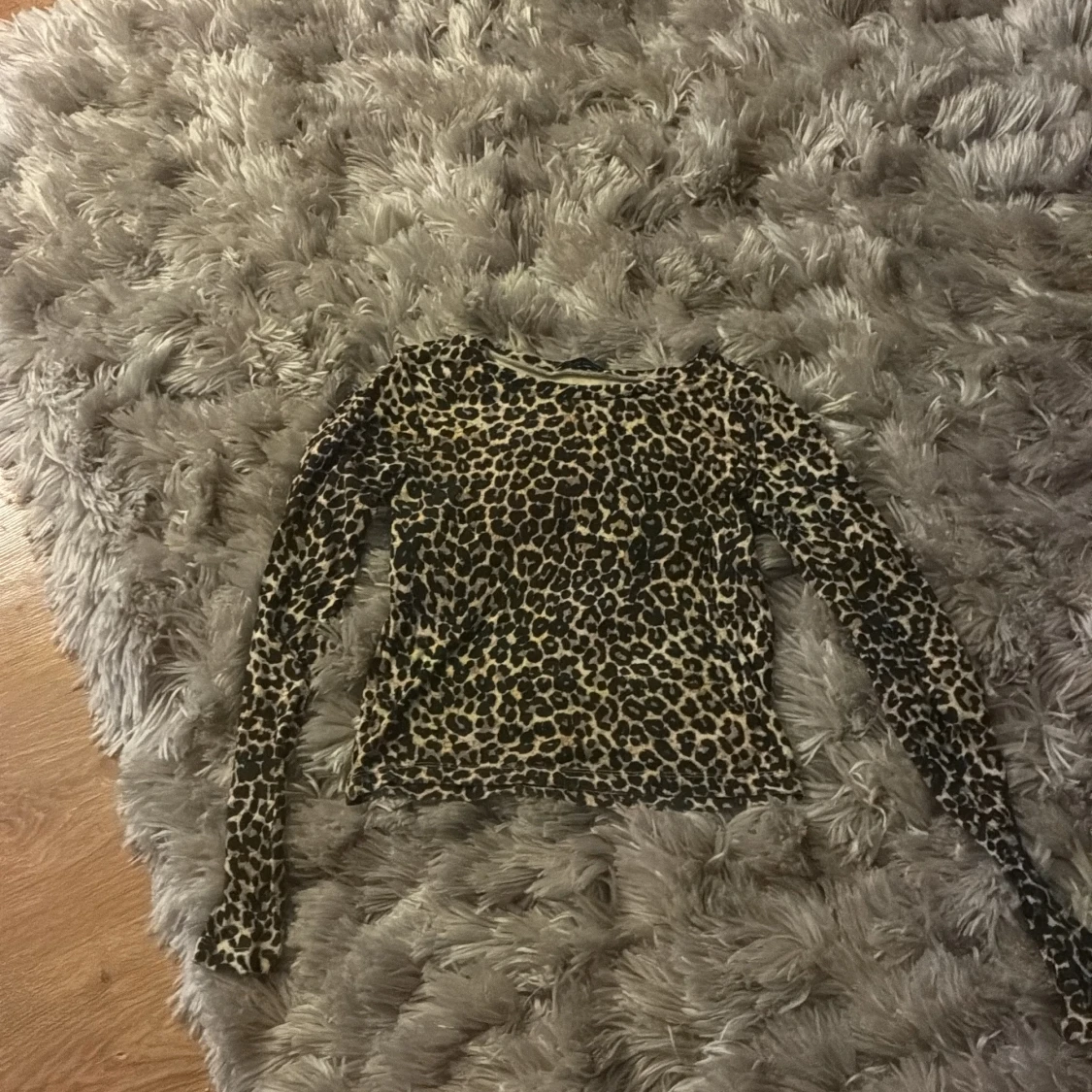 Leopardmönstrad långärmad topp