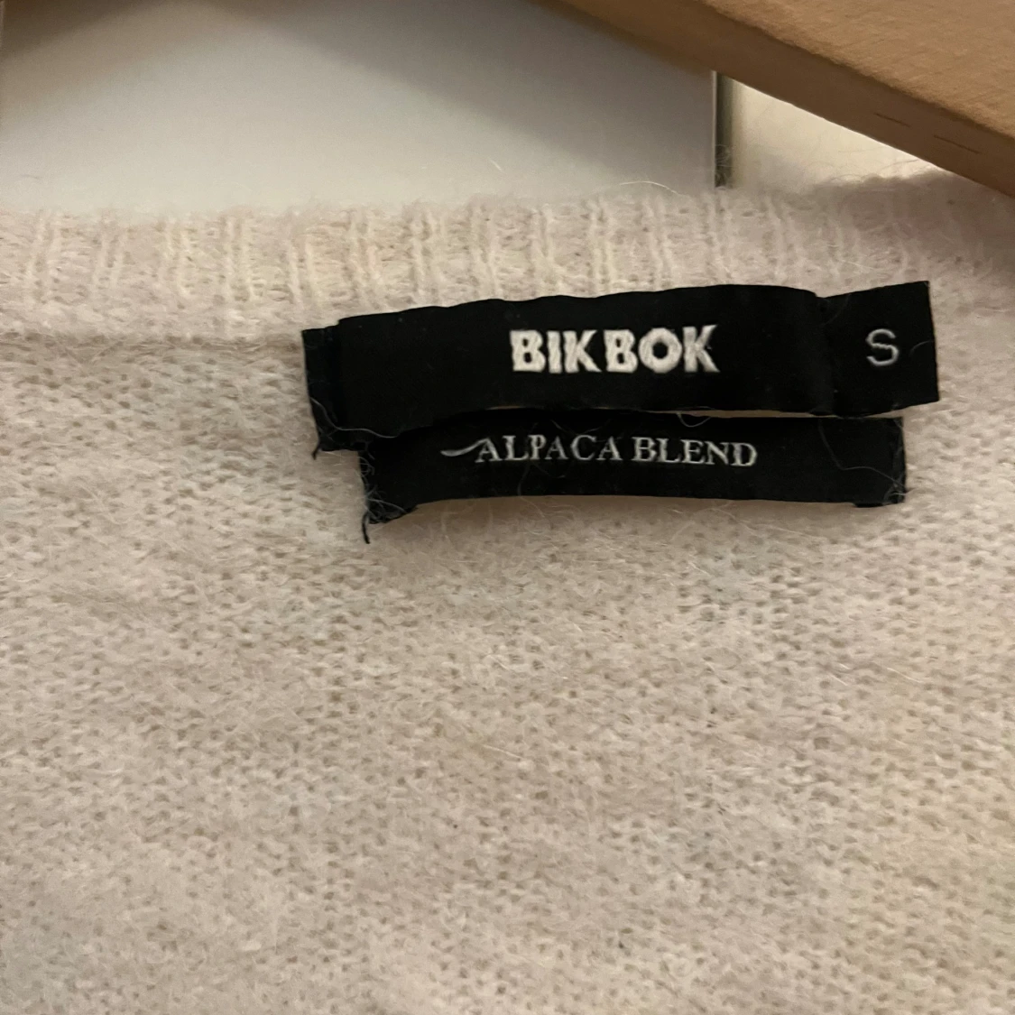 Beige kofta från Bik Bok i alpackablandning - 2
