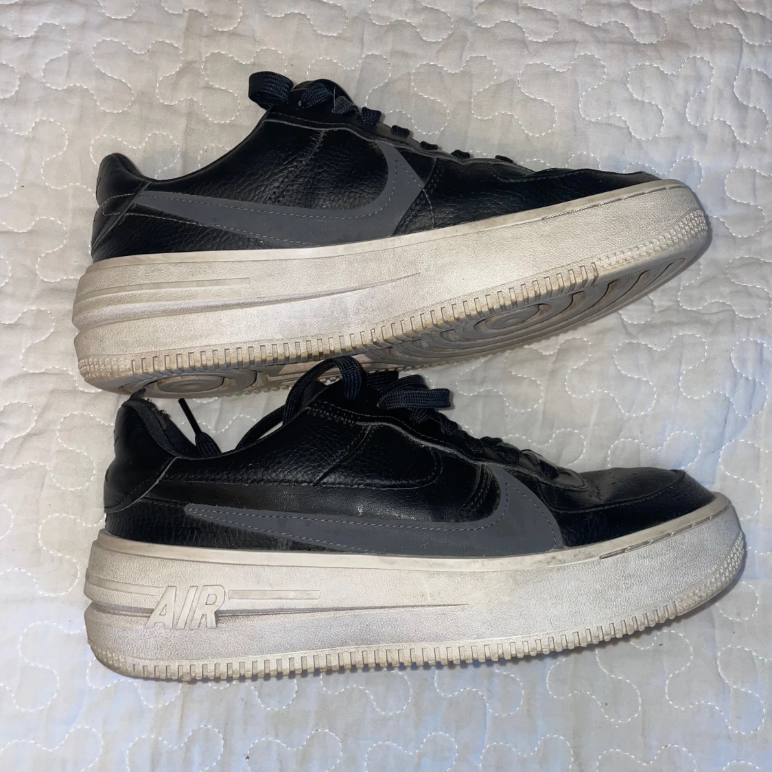 Nike Air Force 1 svarta sneakers - 1