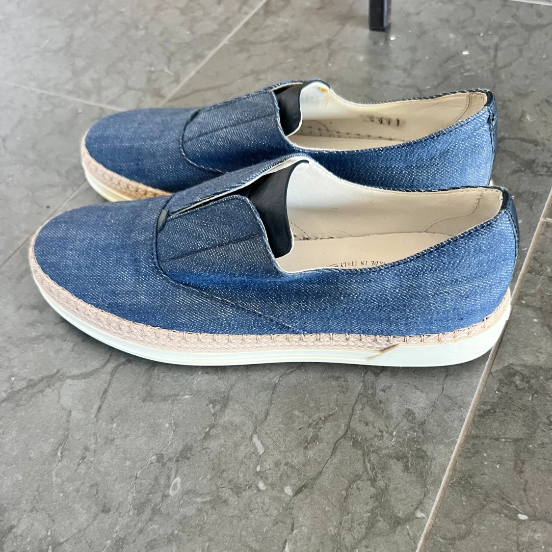 Blåa jeansloafers från Tod’s - 1