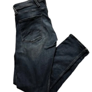 Replay anbass - Mörkblå slimfit replay anbass 30/32