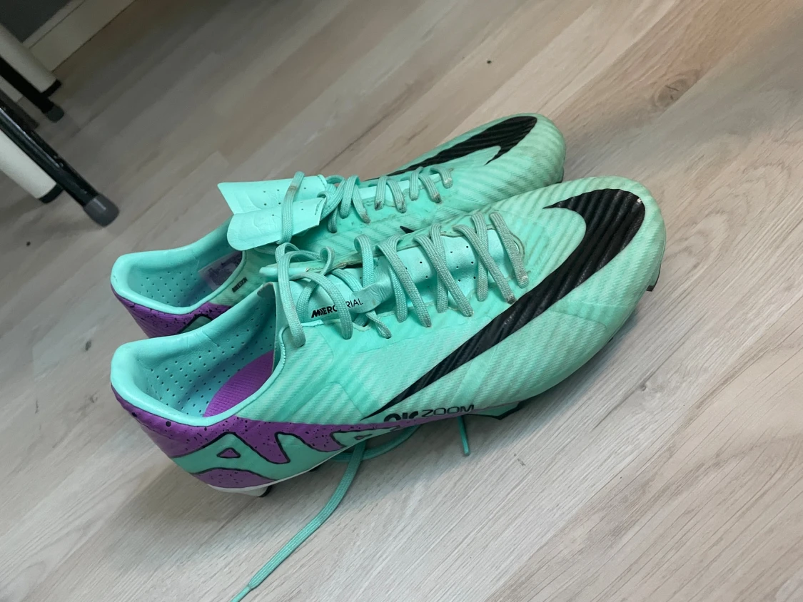 Nike Mercurial Zoom fotbollsskor