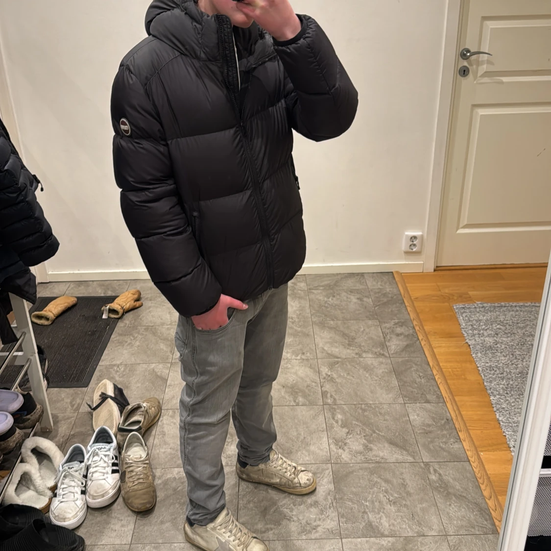 Svart pufferjacka från Colmar - 4