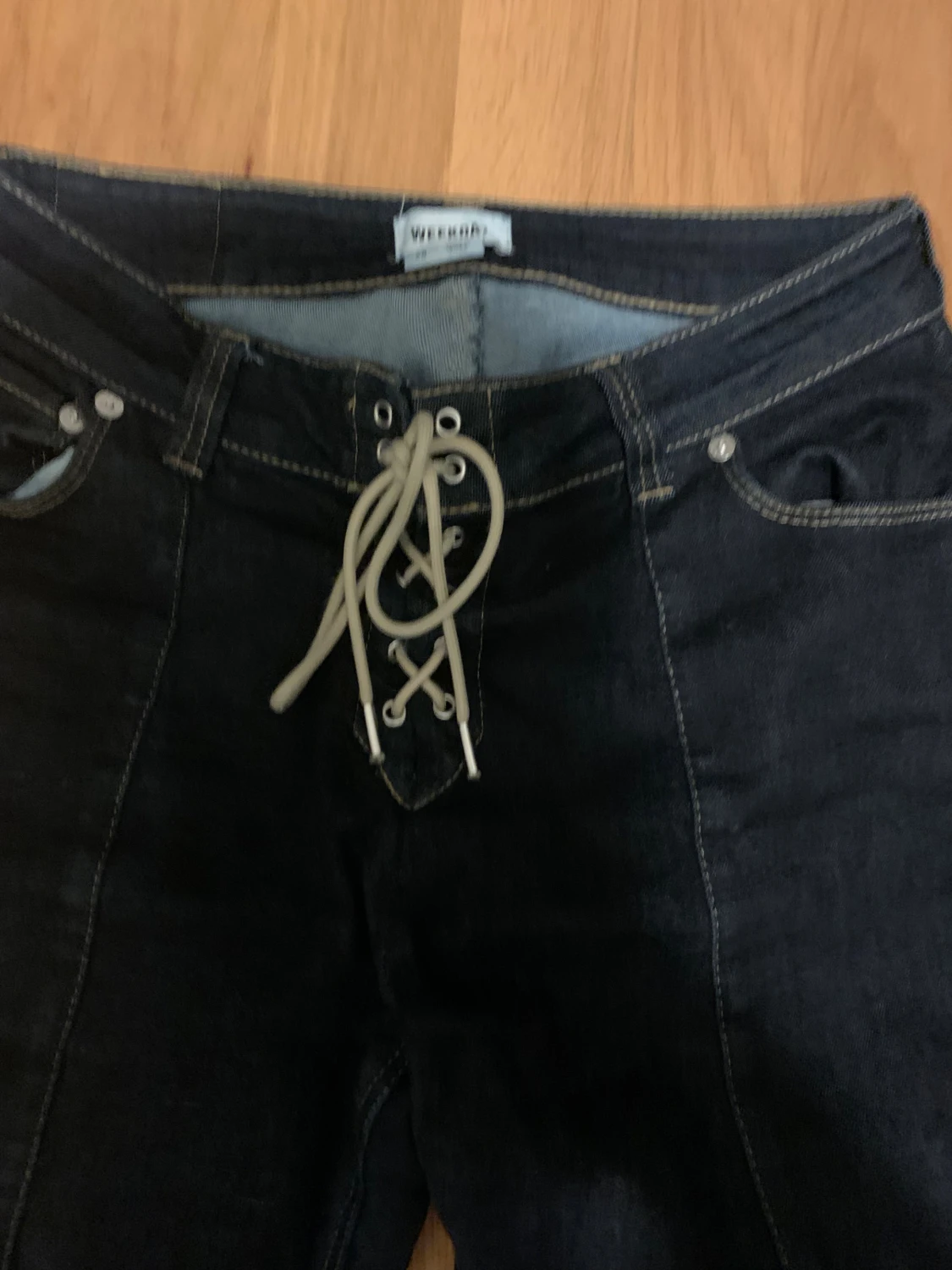 Weekday jeans med snörning - 6