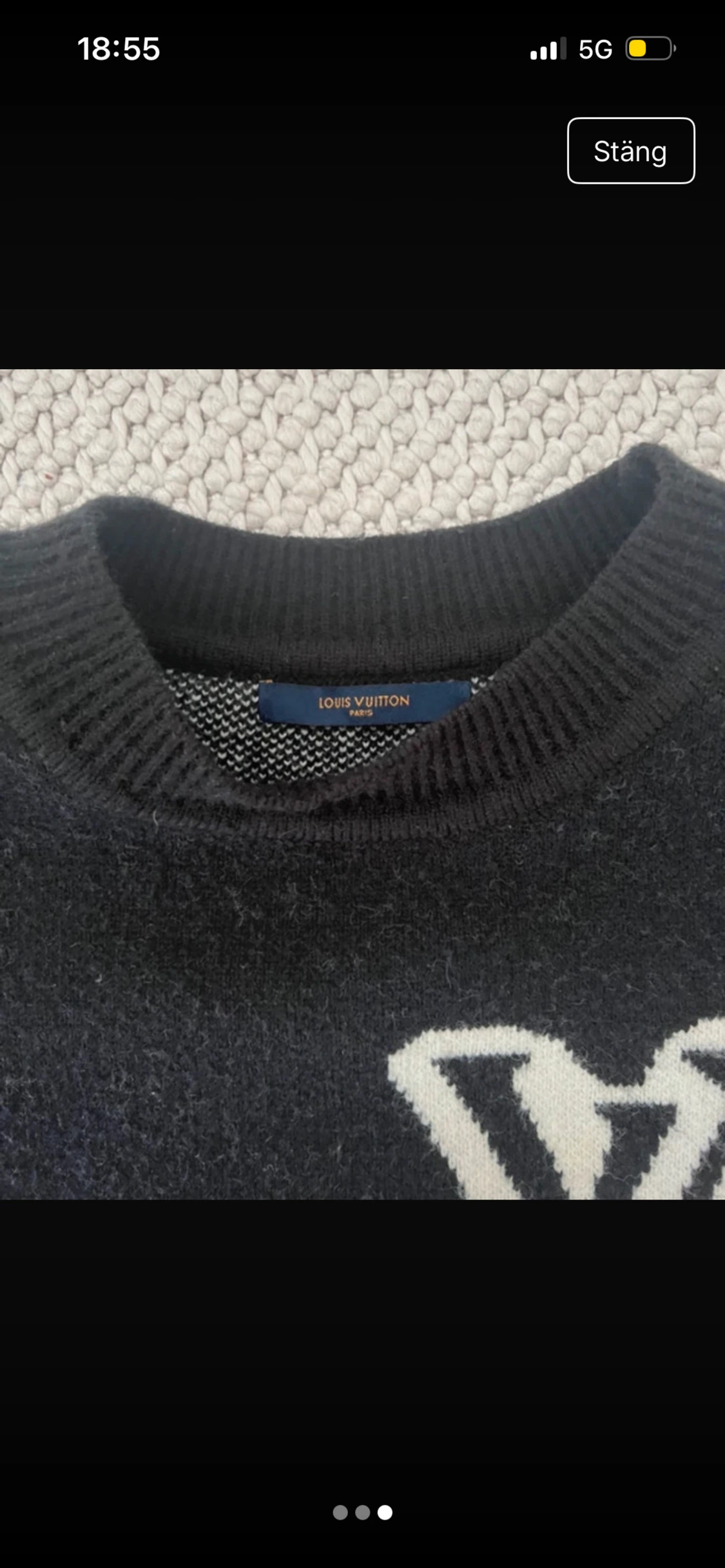 Svart stickad Louis Vuitton tröja