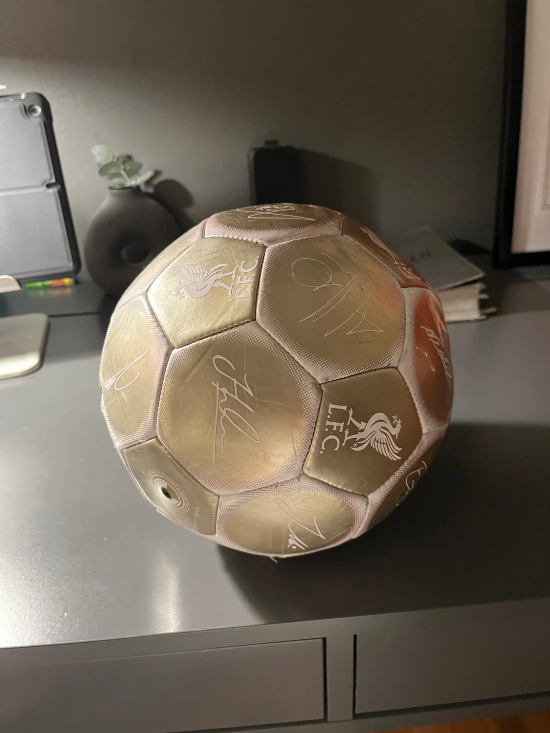 Liverpool FC guld- och kopparfärgad boll - 3