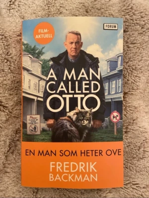 En man som heter Ove - Säljs då den ej kommer till användning. Inga markeringar. I helt nytt skick. Ej klottrad i. Kan skickas omgående. Är på svenska. 