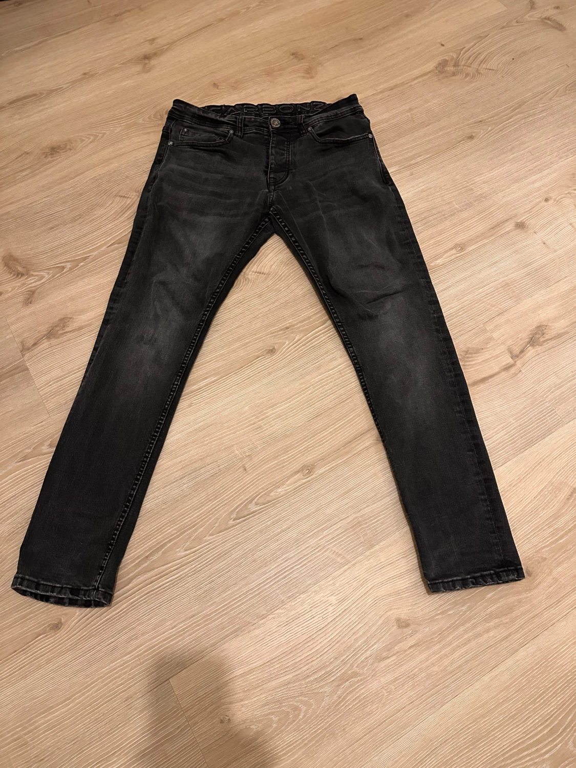 Svarta skinny jeans från Carbonz