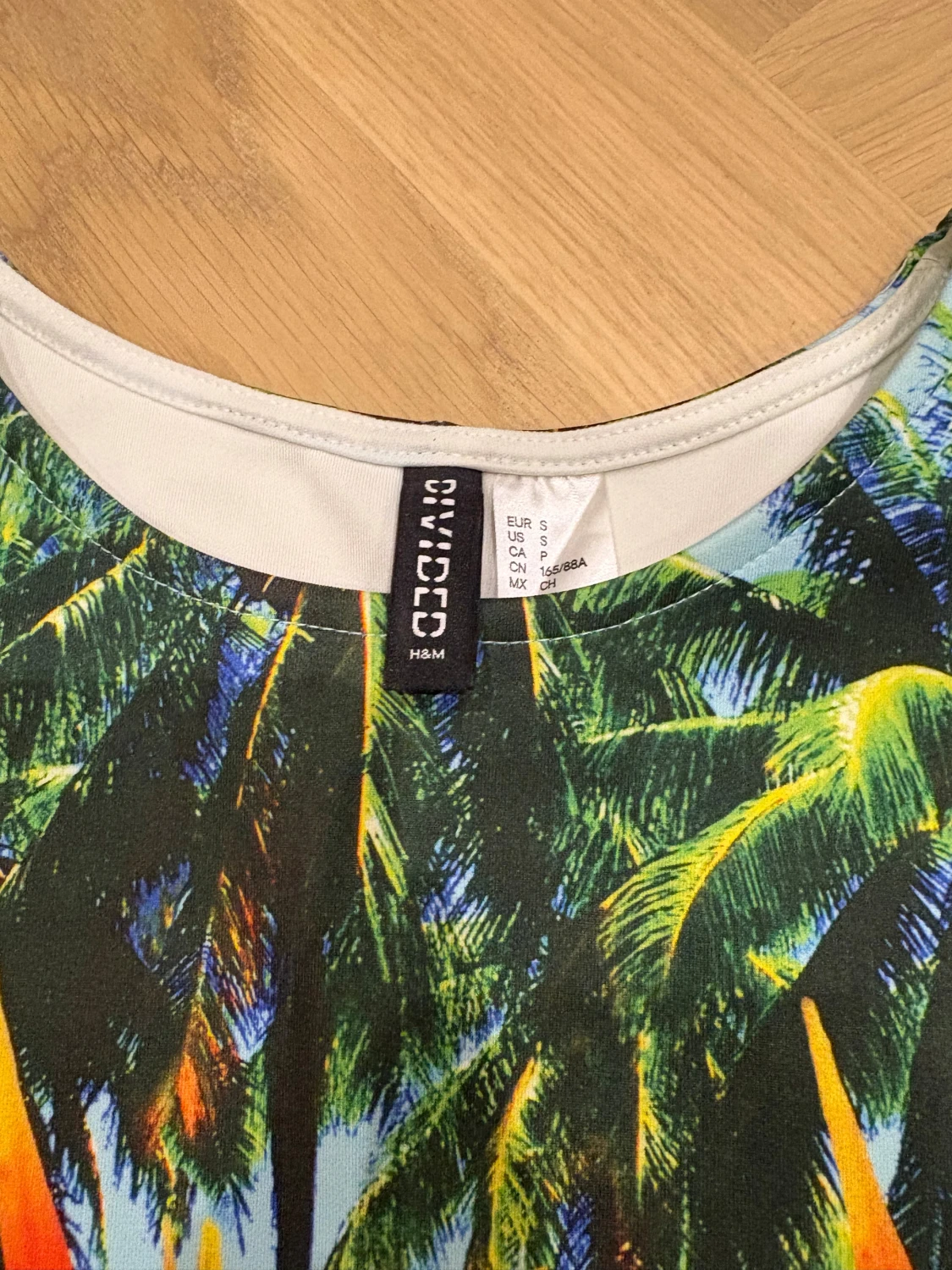 Blommig kortklänning från H&M Divided - 2