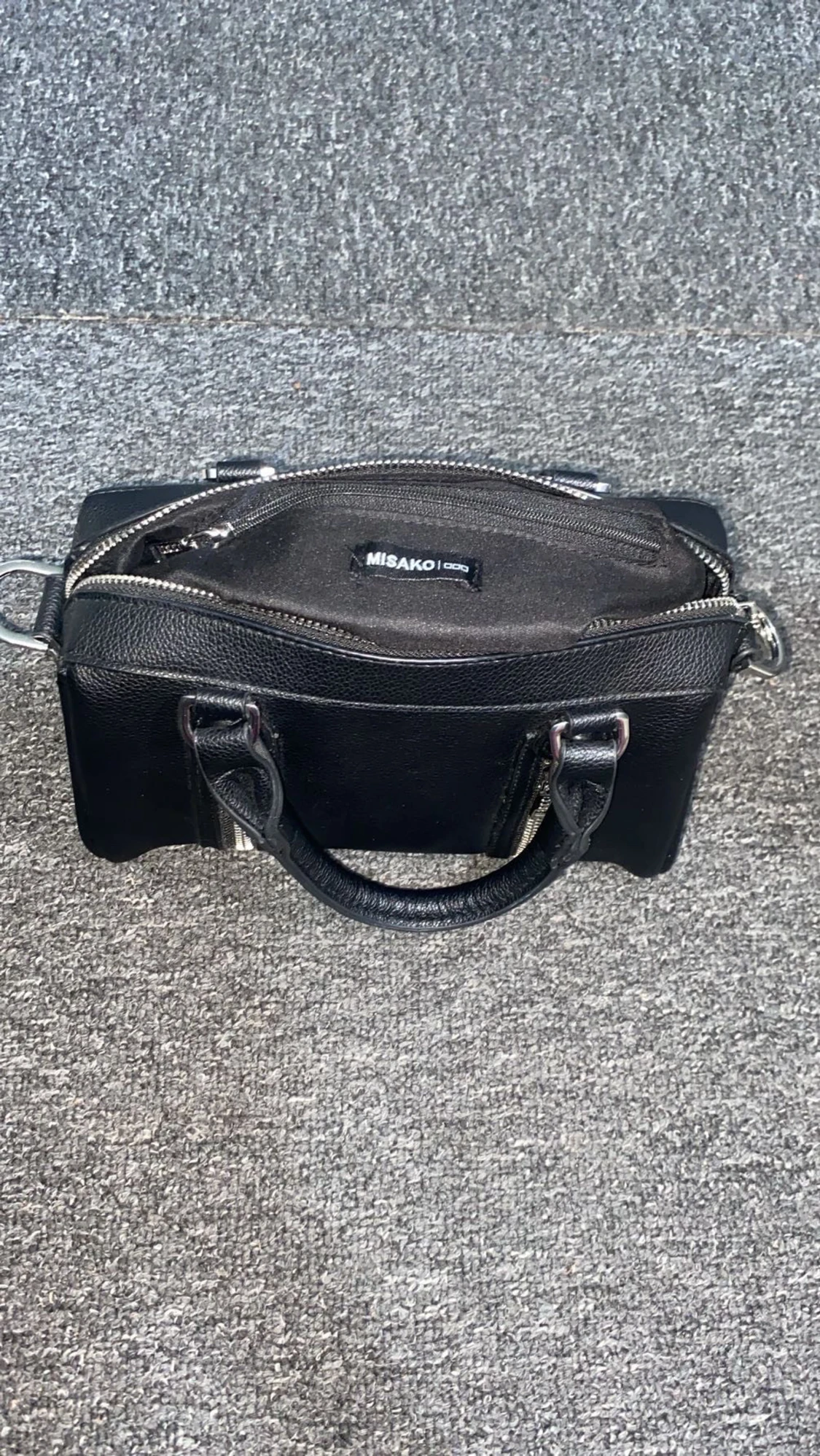 Svart handväska från Misako - 4