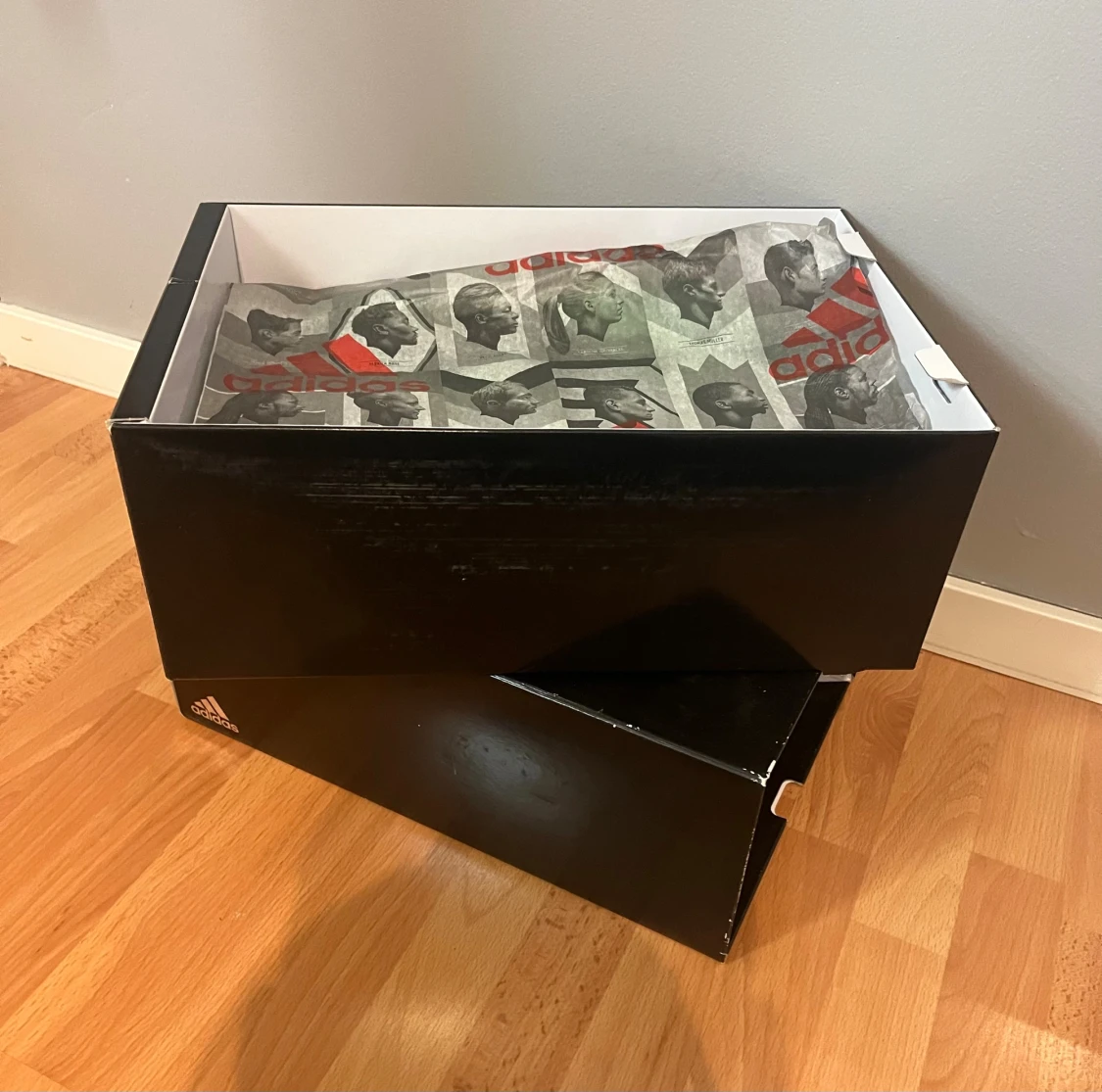 Adidas fotbollsskor - 3