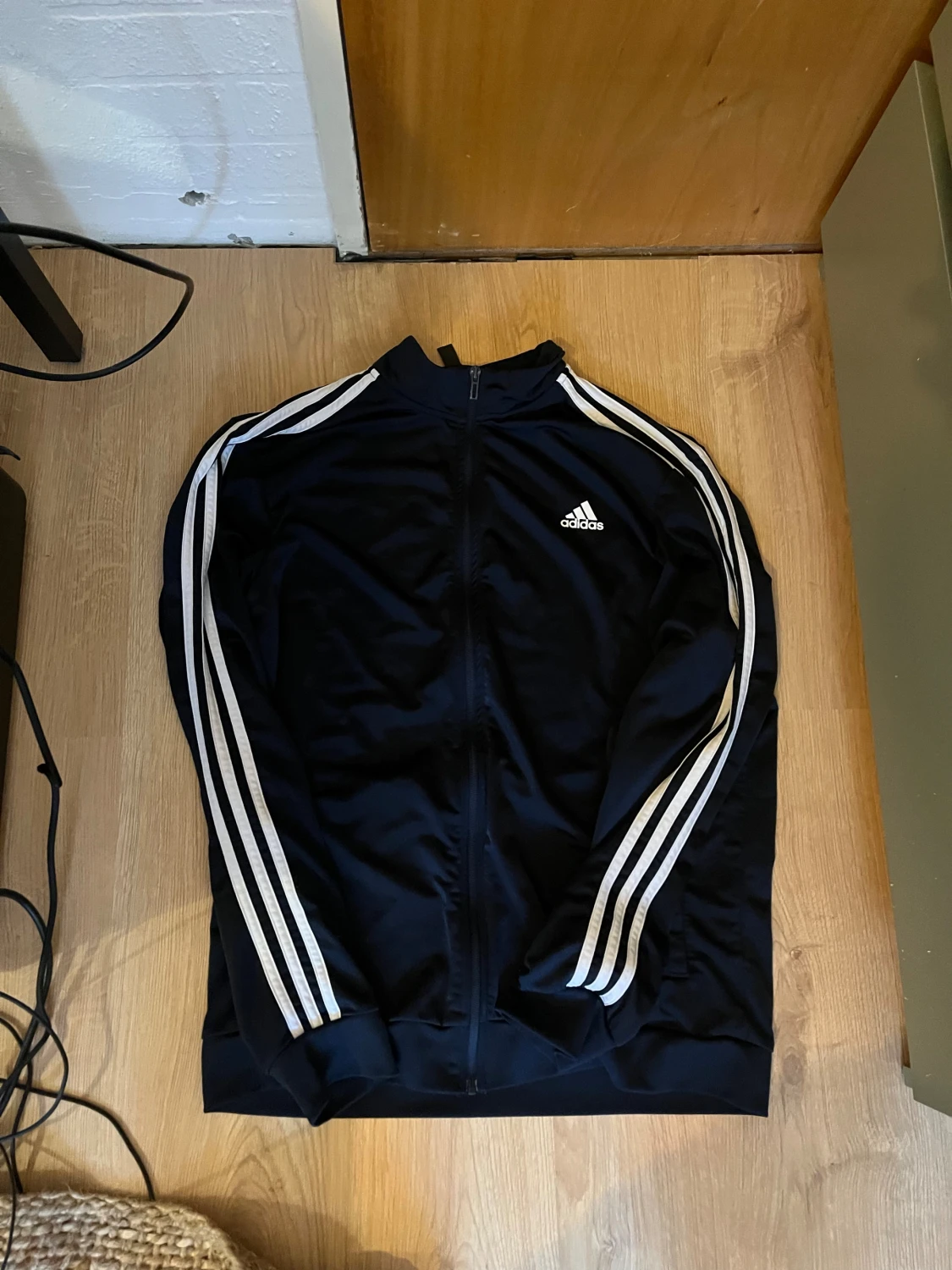 Nike, Adidas, T-Shirts / 3 T-Shirts 3 Jackor - 2