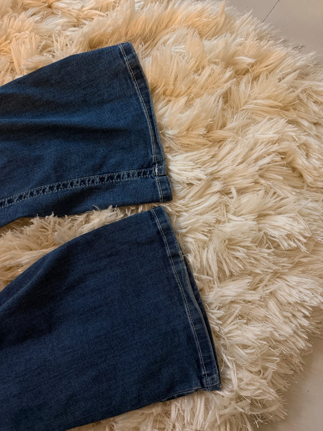 Blå bootcut jeans från Nelly - 5