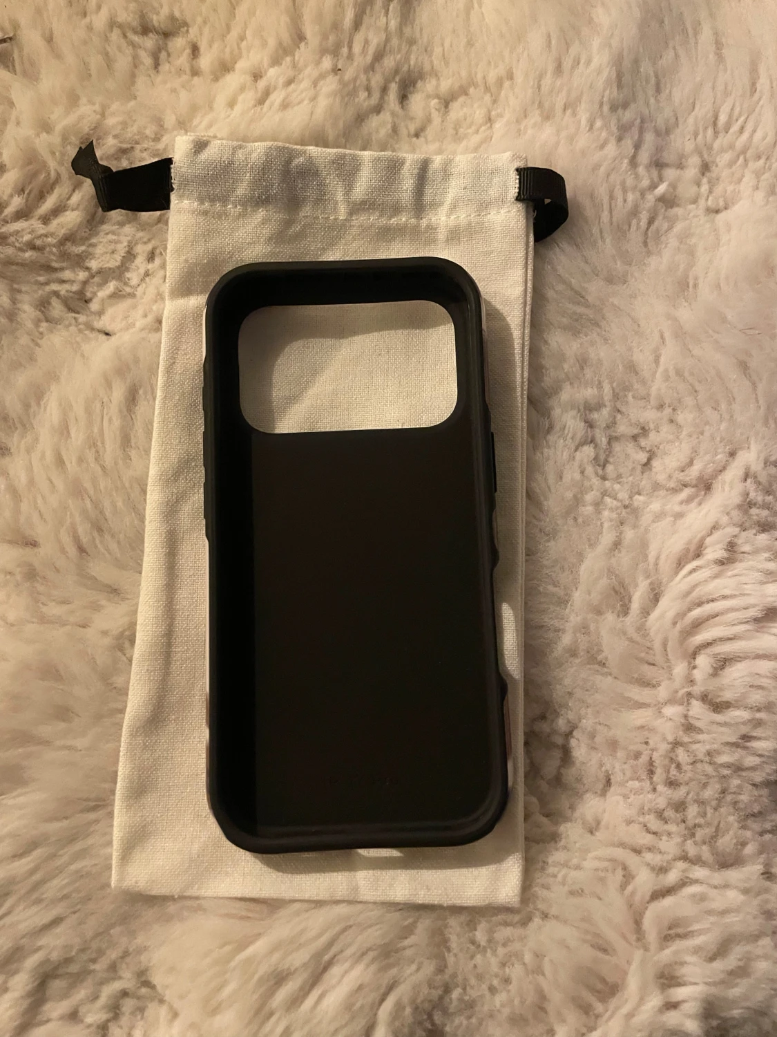 BURGA mobilskal till iphone 17 pro. - 1