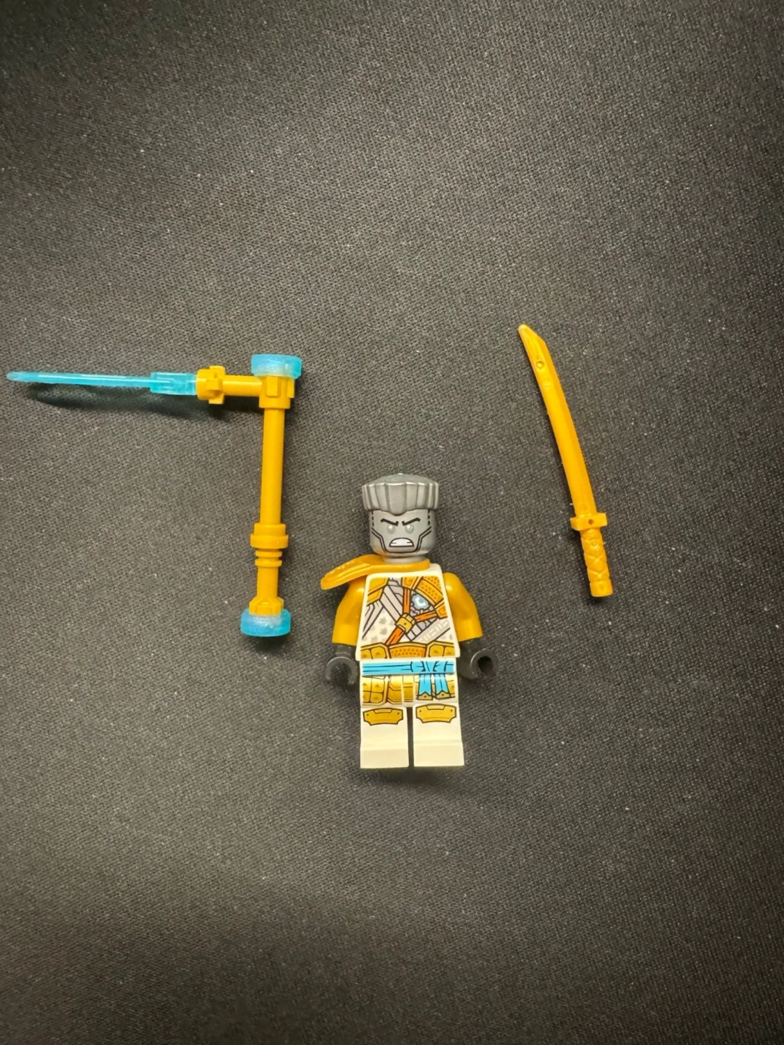 LEGO Ninjago – Crystalized Golden Zane