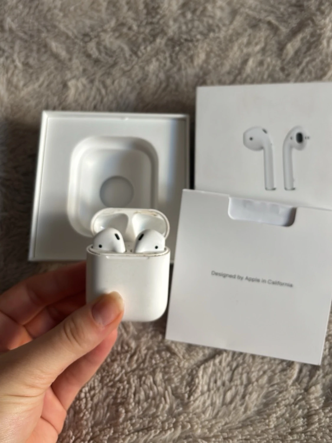 Apple AirPods (2nd generation) - 2