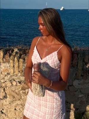 Rosa klänning - Super fin rosa klänning från Zara