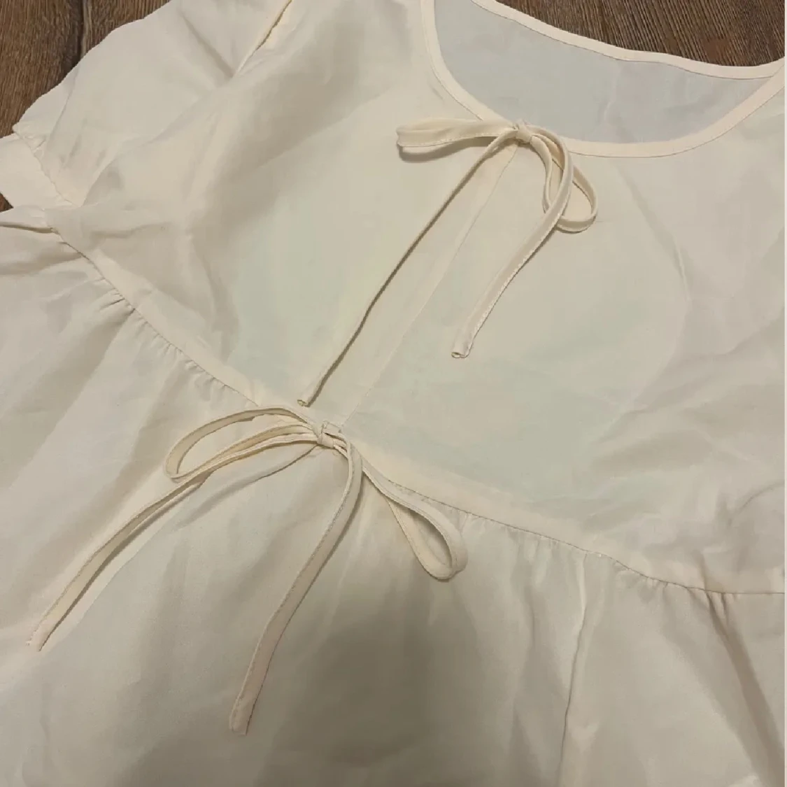 Beige tröja (FRI FRAKT TILL 5/1)‼️ - 1