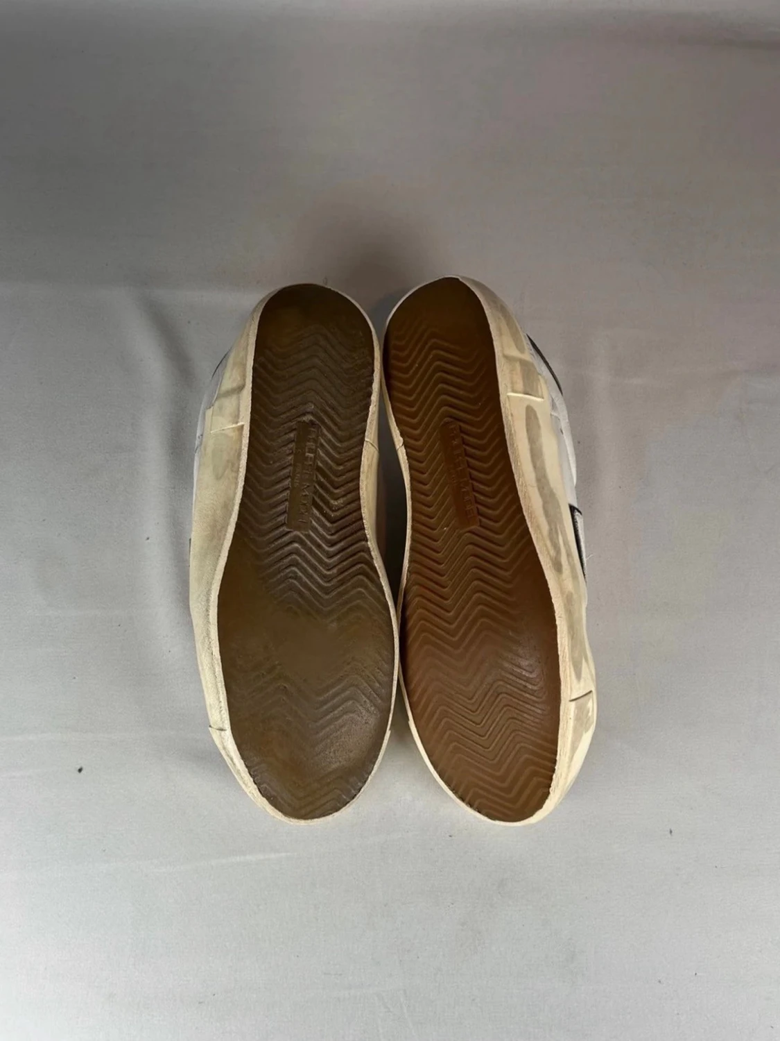 Philippe Model vita sneakers med svart häl - 3