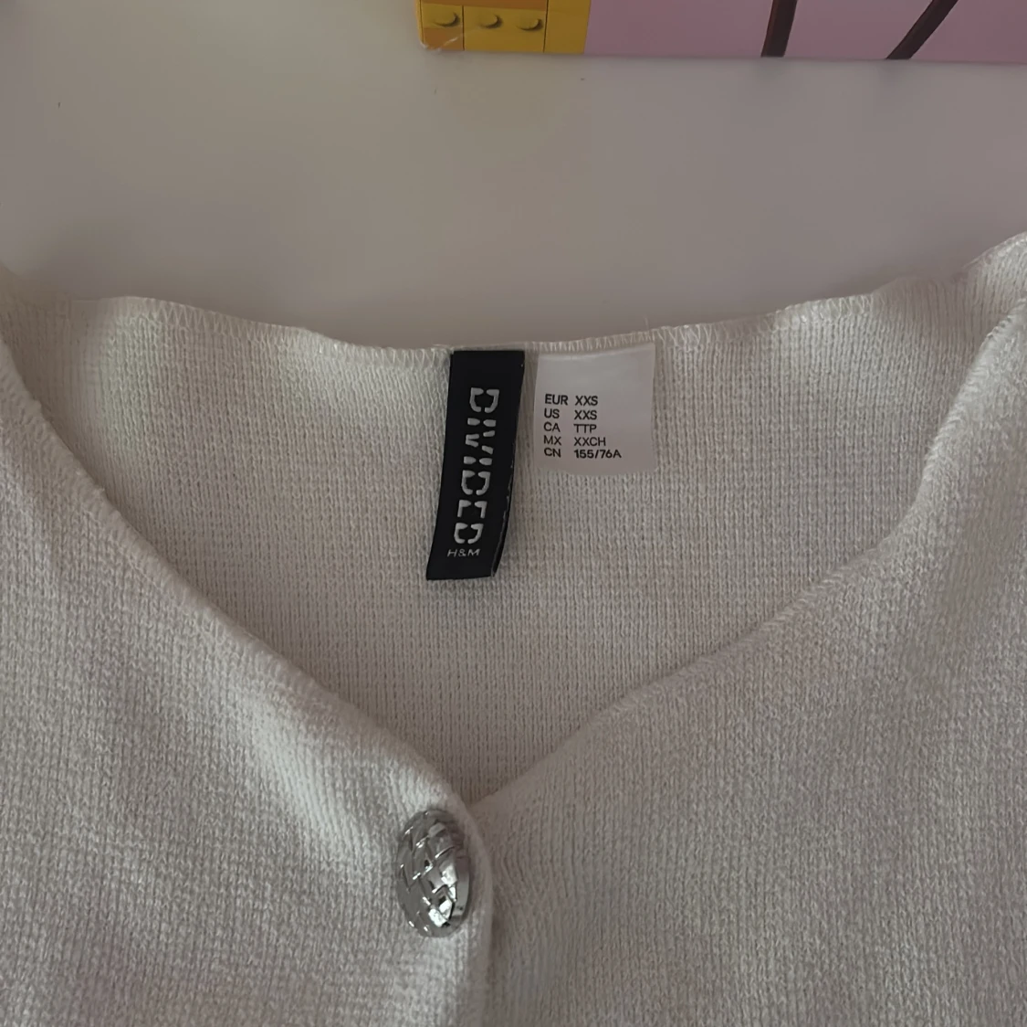 Vit kortärmad topp med knappar H&M - 1