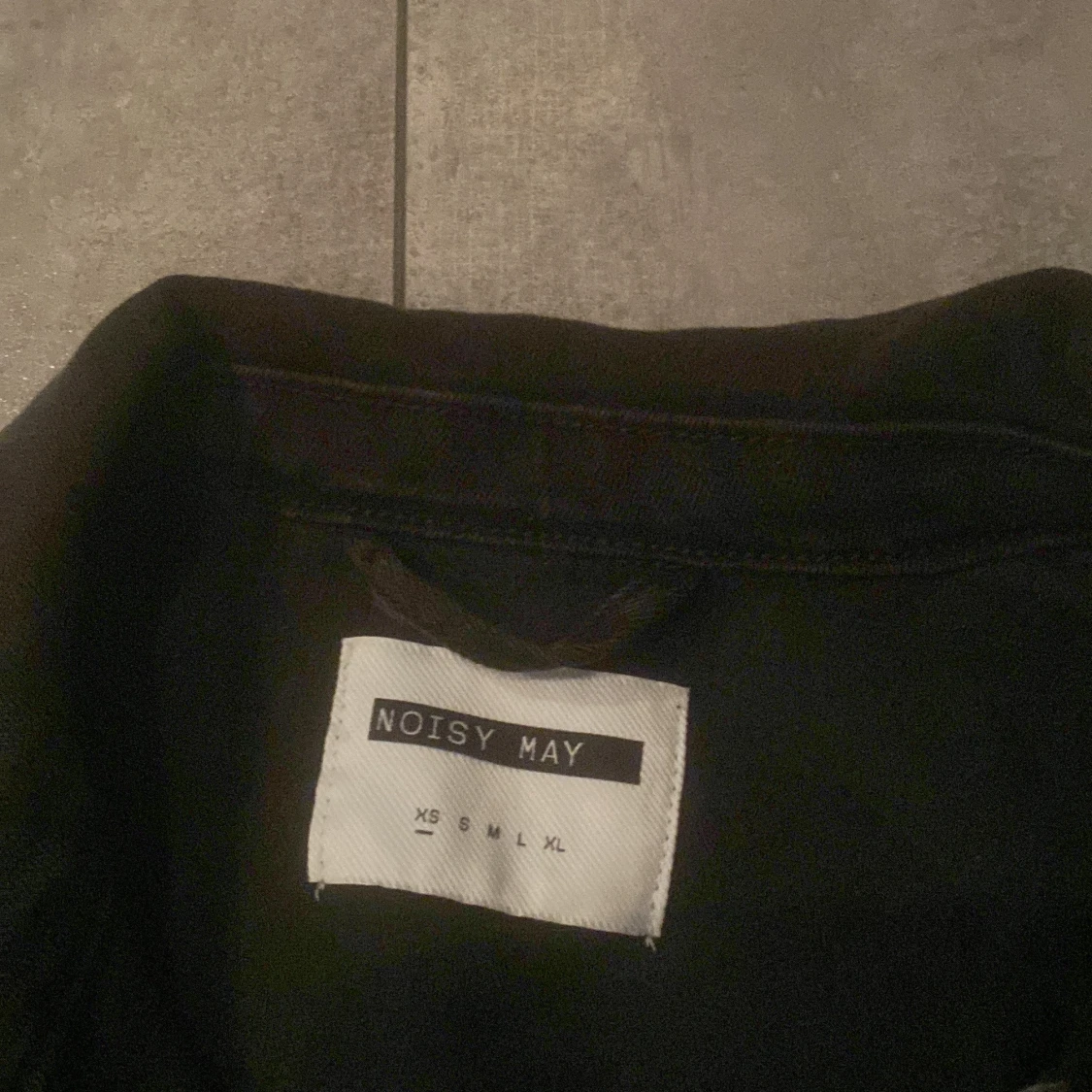 Svart jeansjacka från Noisy May - 3