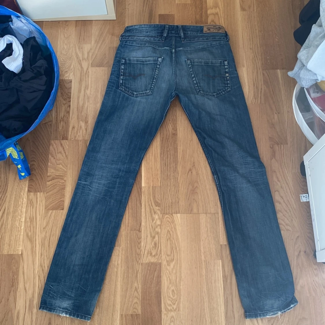 Blå jeansbyxor från Diesel - 90