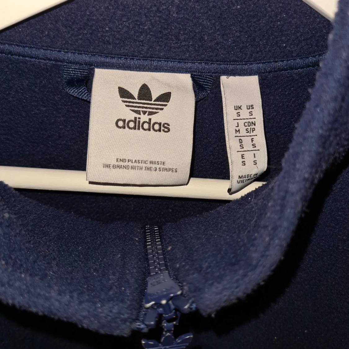 Mörkblå fleecejacka från Adidas - 2