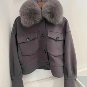 Grå meotine - Säljer denna jacka! 