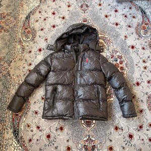 Dunjacka för vintern - Säljer en ny du jacka utan tagg i storlek XS.