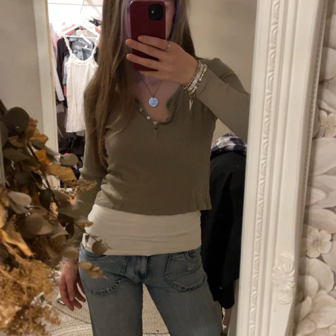 Grön ribbad långärmad topp