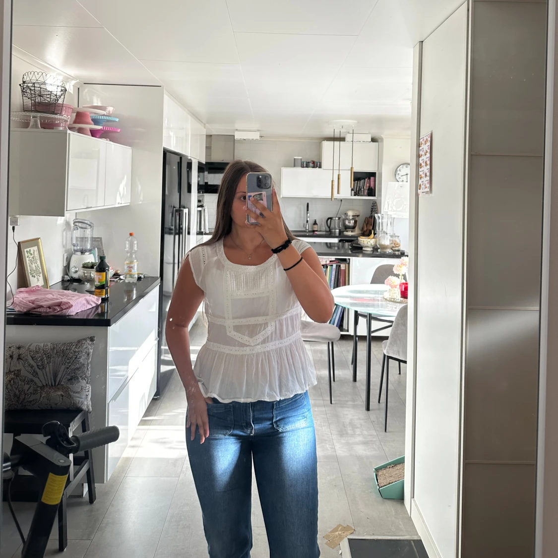 Vit blus med spets från Lindex🤍