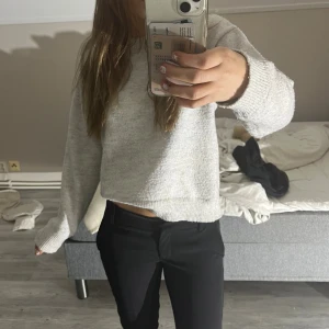 Stickad tröja  - Fin stickad tröja från Gina, lite nopprig ☺️