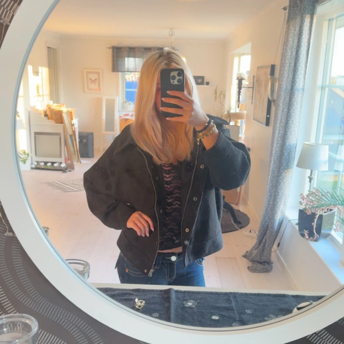 Svart jacka/kappa - 4