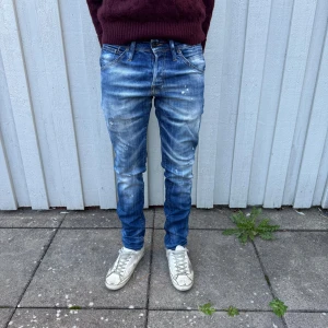 Jack & Jones jeans - Jack & Jones jeans - Modell: Slim/Glenn - Storlek: W29/L32 - skick: 9/10 - Nypris runt 1000kr 