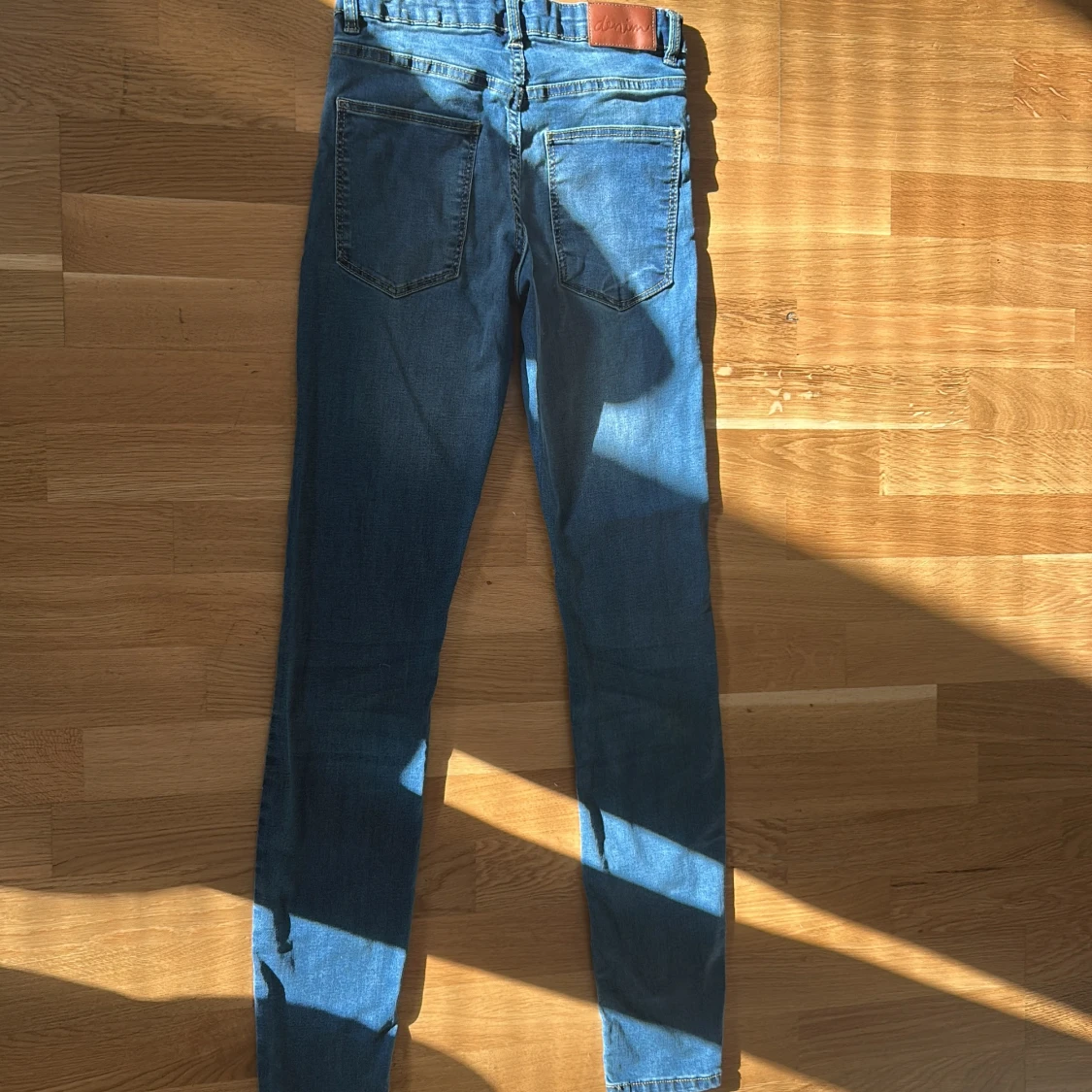 Blå skinny jeans från Denim - 2