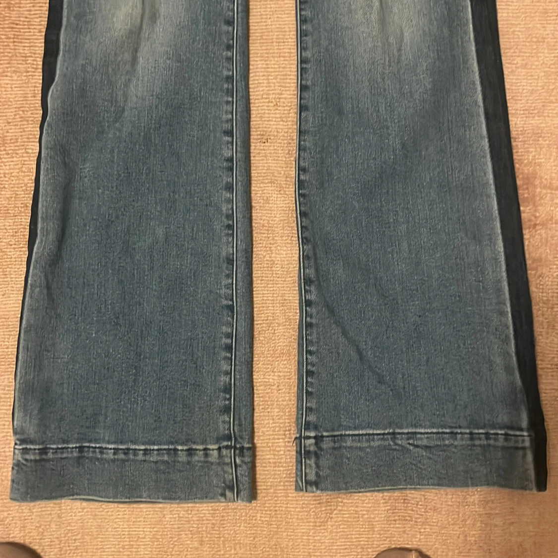 Blå wide jeans från Wrangler - 1